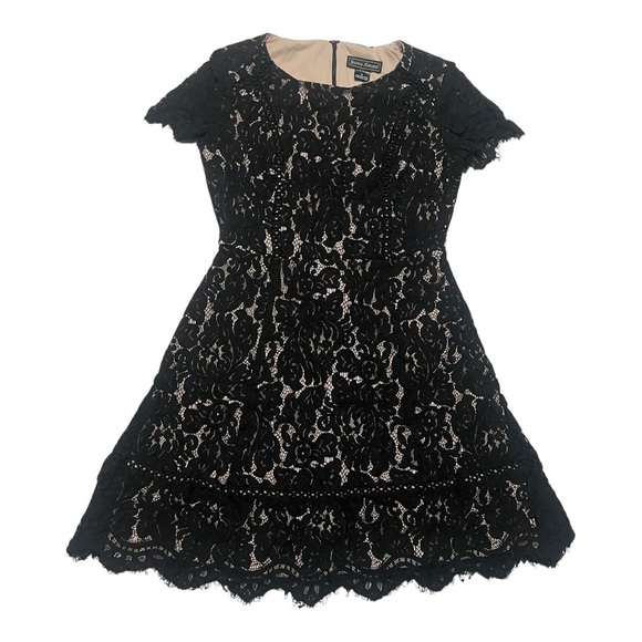 Jessica Howard Dresses & Skirts - Elegant‎ Black Lace Dress - Size 6